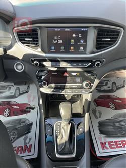 هیوندای ئایۆنیک